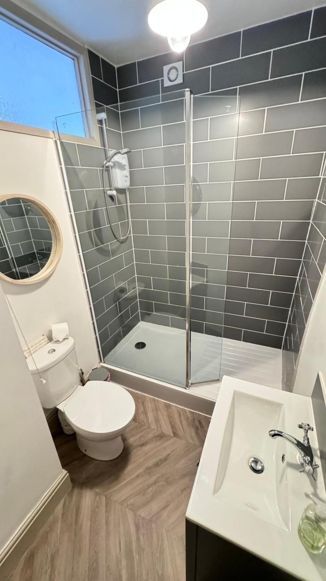 Nancie'S Place - Dartmouth Town Center With Private Parking - A Traditional Georgian Private Duplex Apartment - Beautifully Refurbished - Two Bedrooms, Bathroom, Kitchen And Lounge Diner Exteriér fotografie